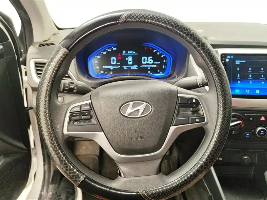 Hyundai Accept