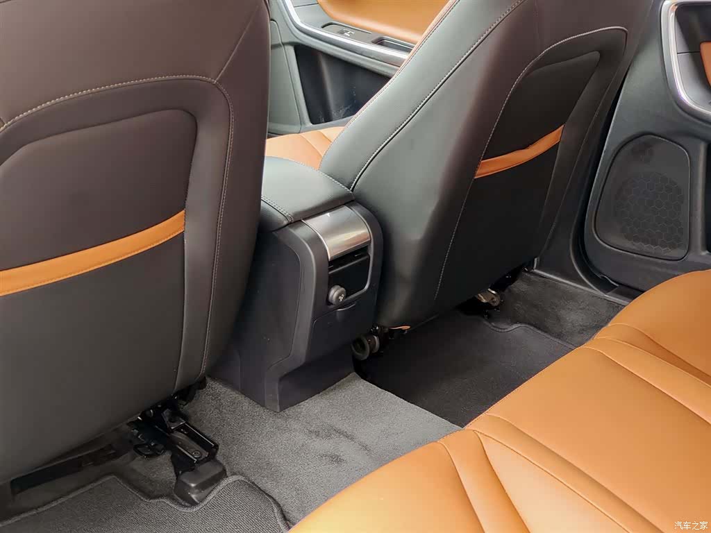 Volvo S60, 2019 9