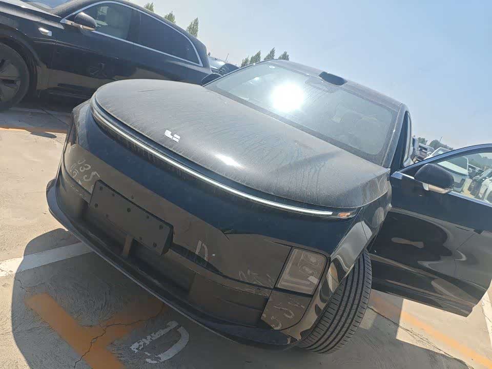 Li Auto L6