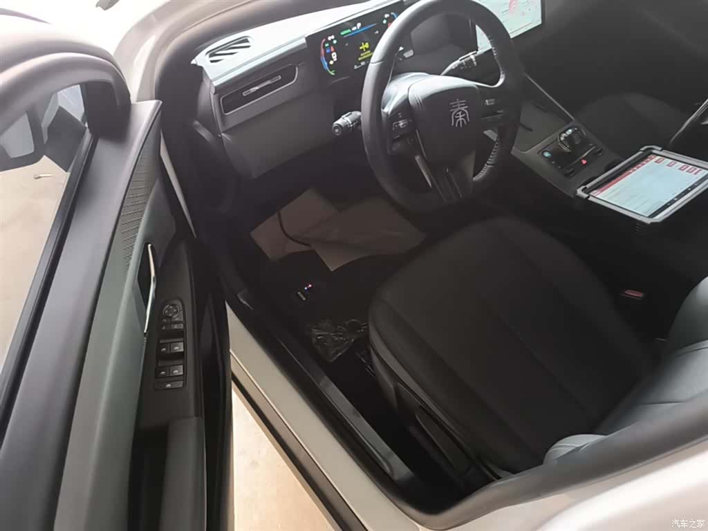 BYD Qin, 2025 16