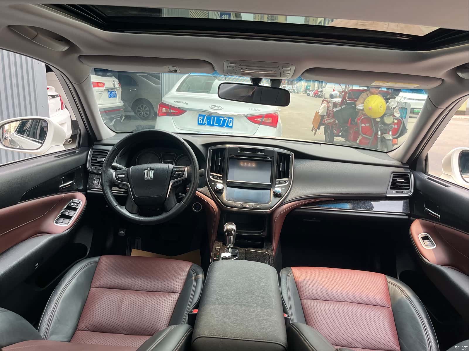 Toyota Crown, 2018 9