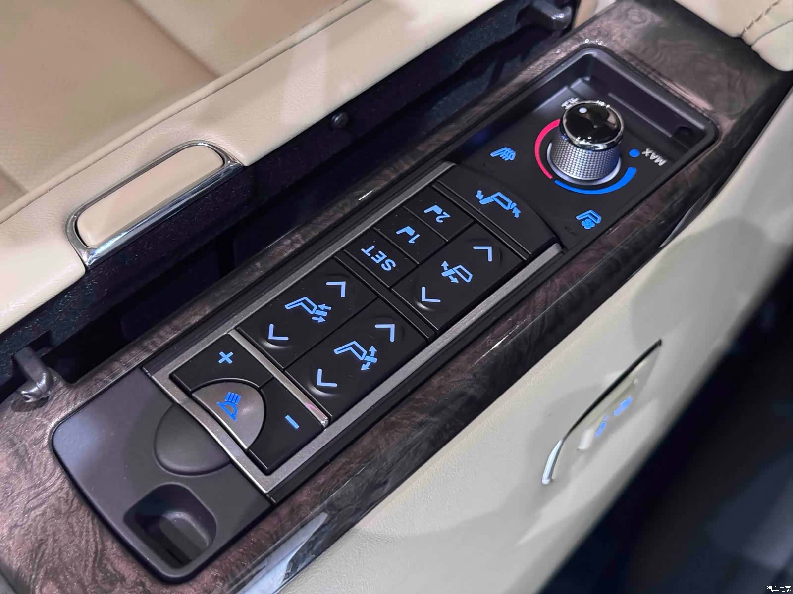 Toyota Alphard, 2021 17
