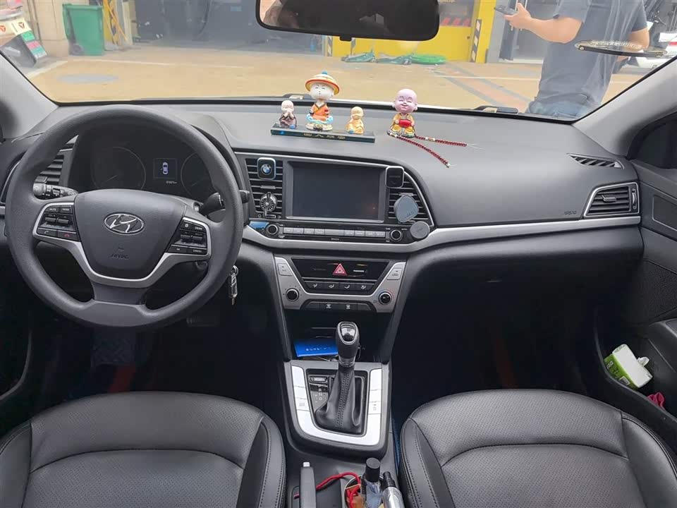 Hyundai Lead