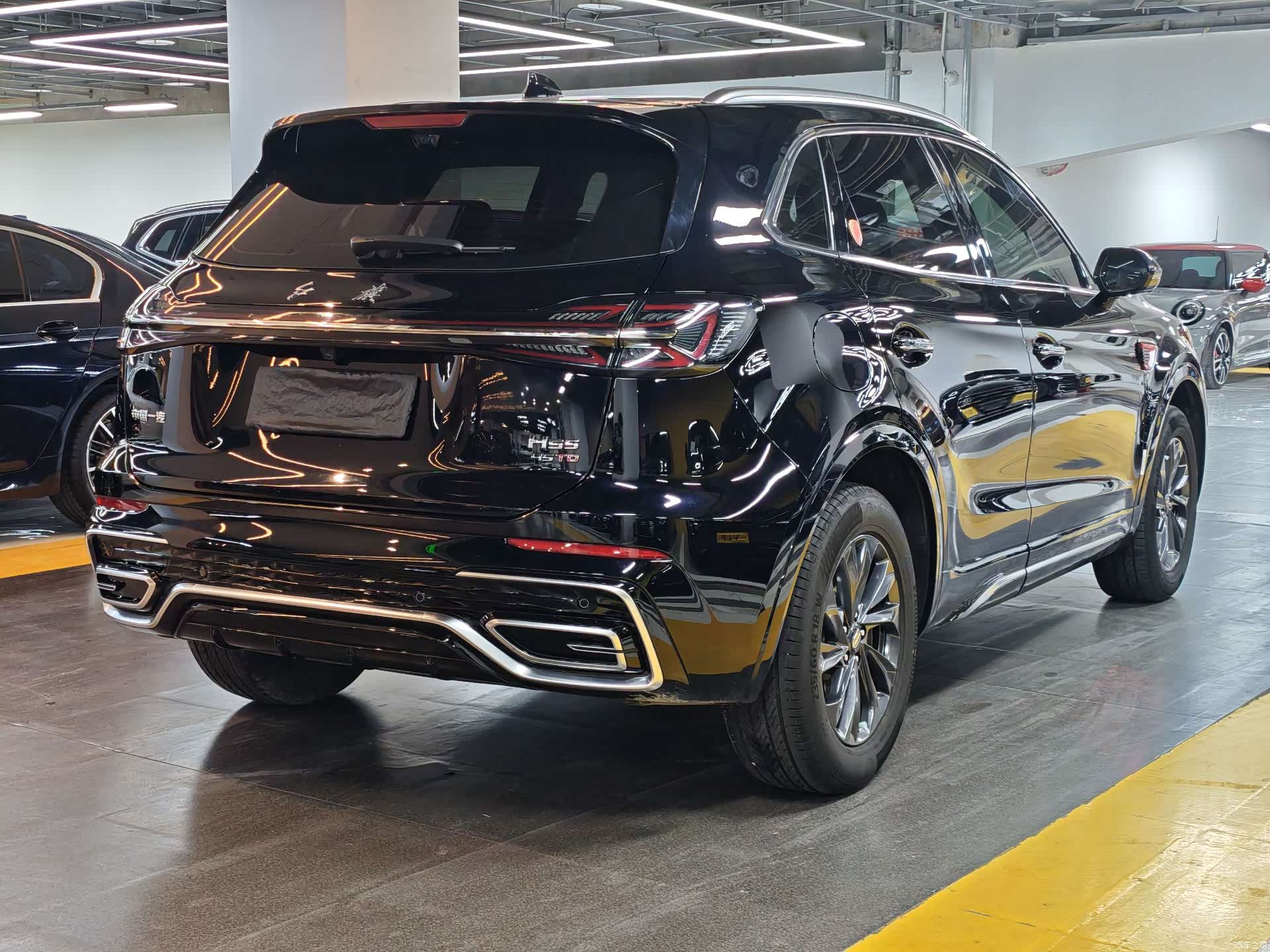 Hongqi HS5, 2024 17