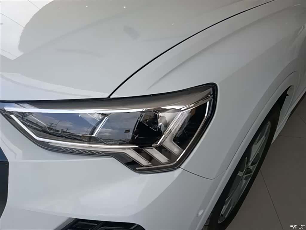 Audi Q3, 2023 24