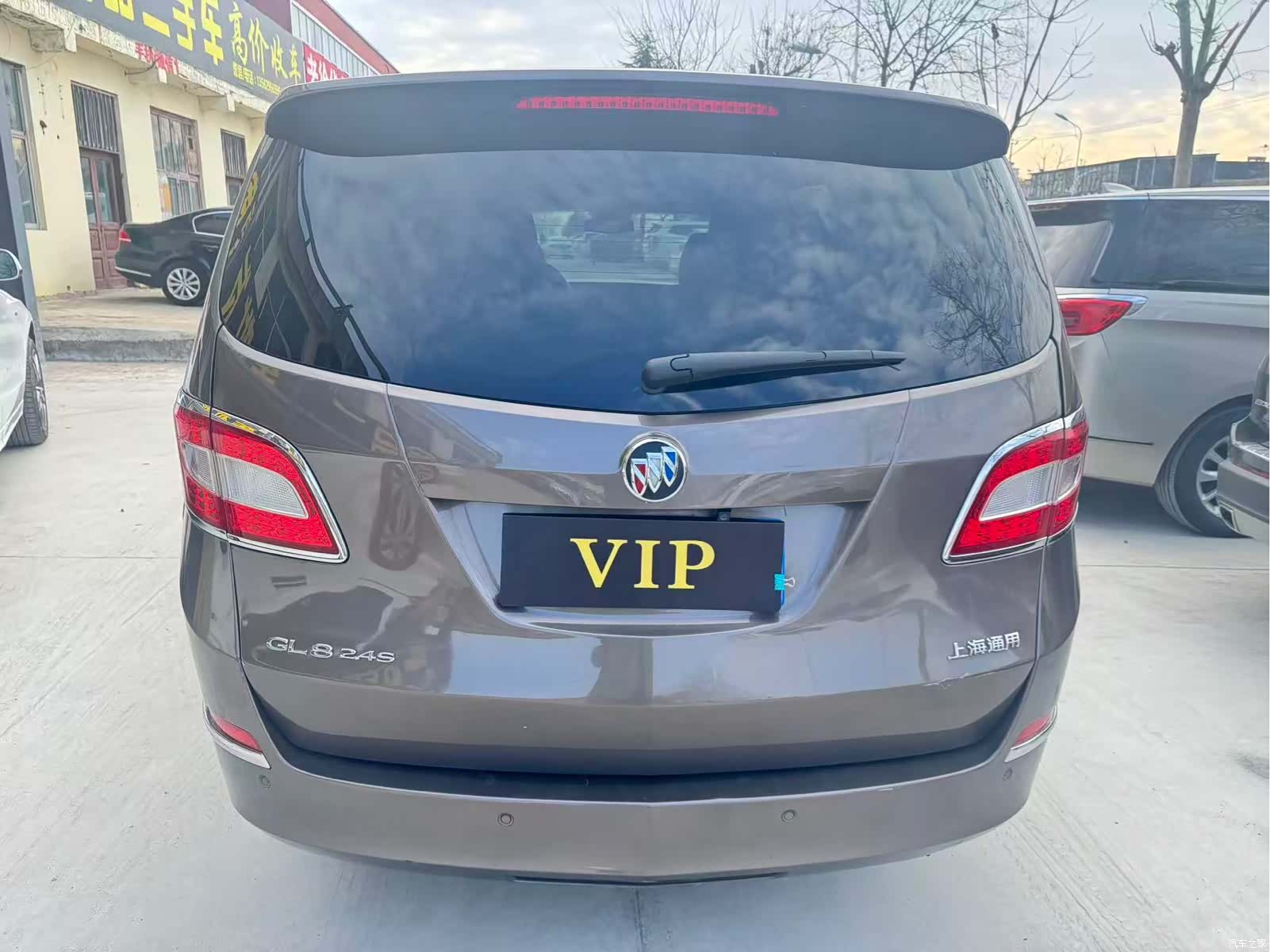 Buick GL8, 2015 3