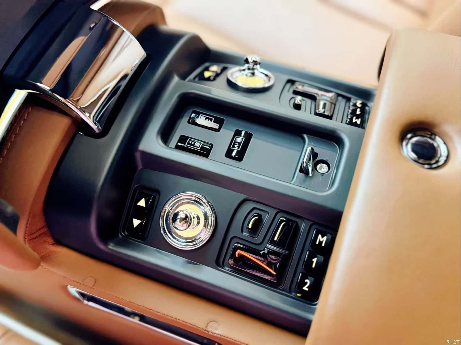 Rolls-Royce Phantom, 2016 18