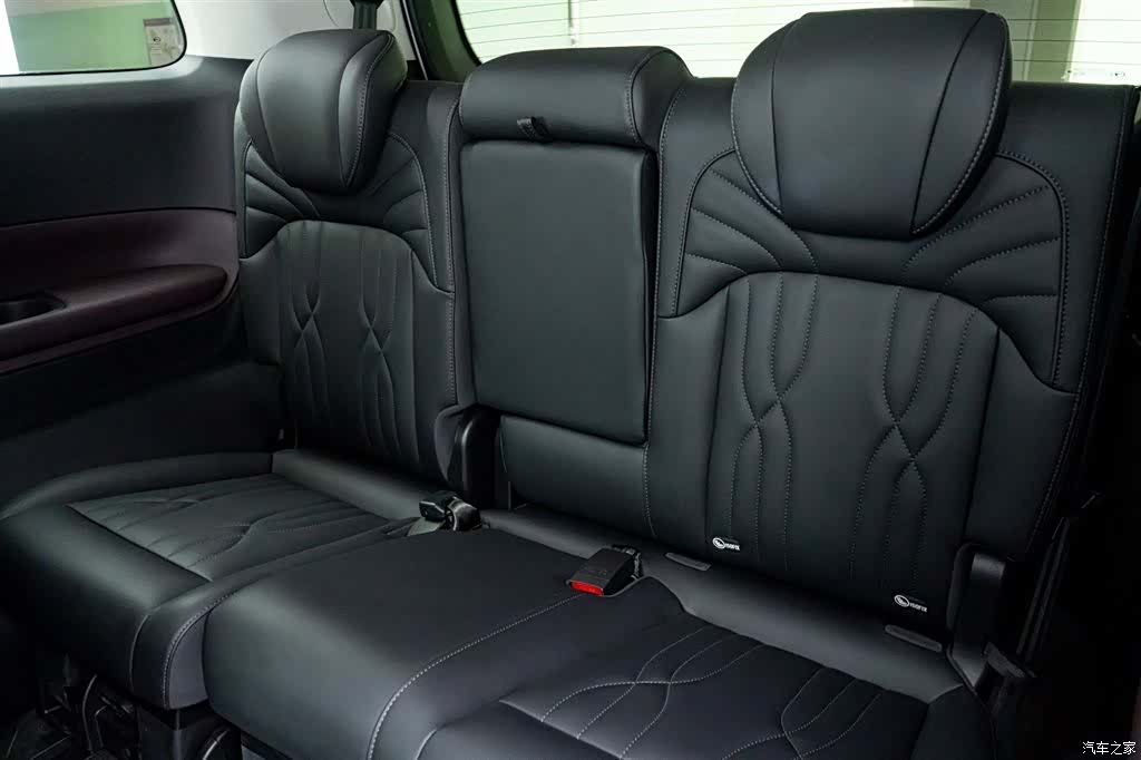 Trumpchi M8, 2023 27