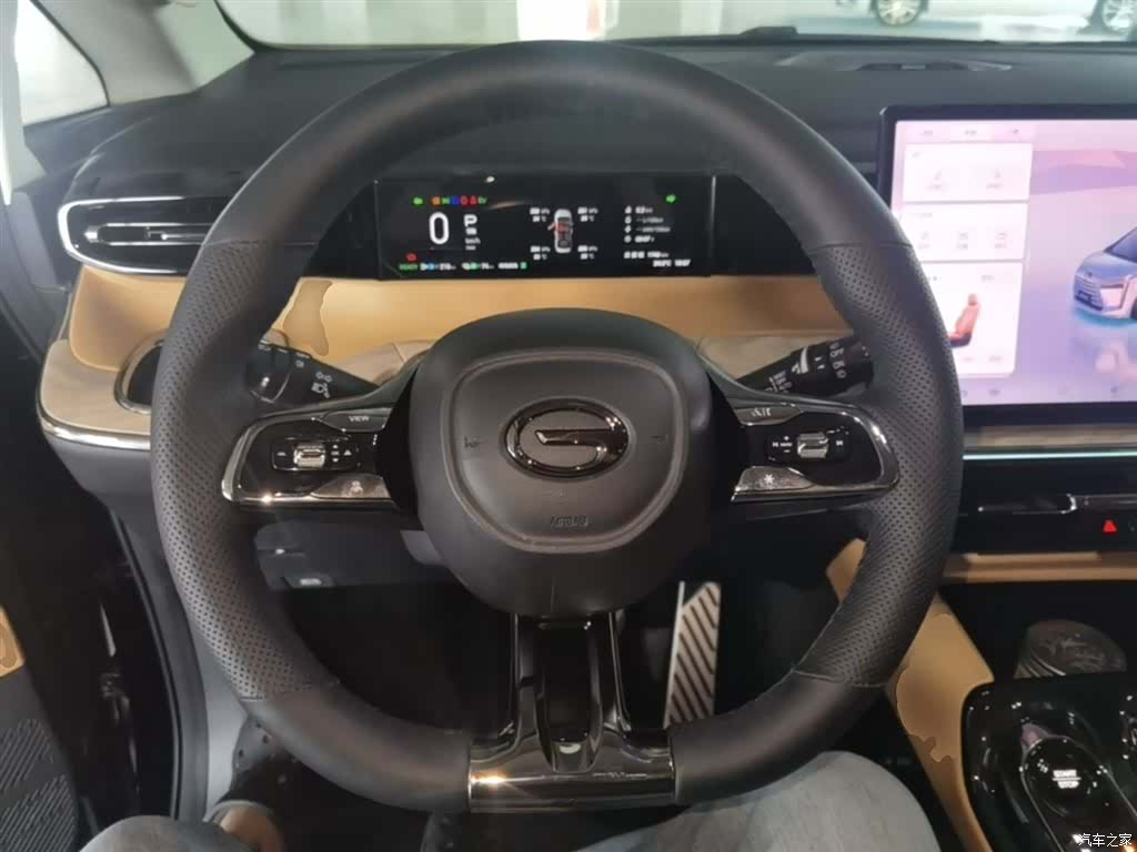 Trumpchi E8, 2025 11