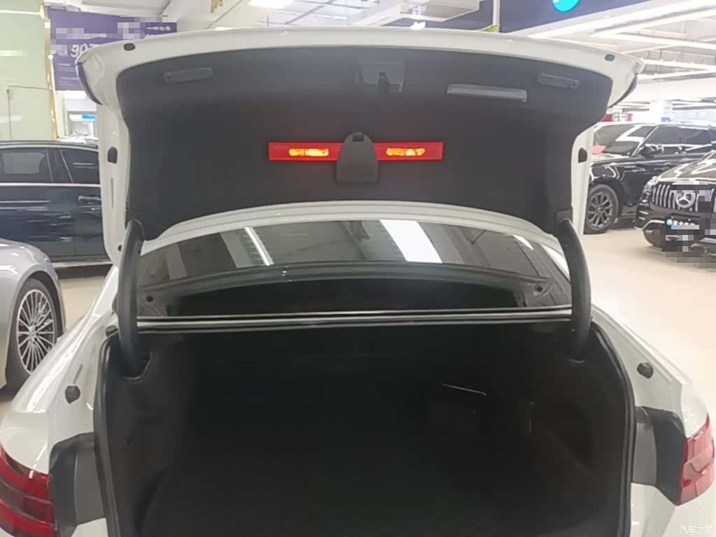 Audi A4L, 2020 19
