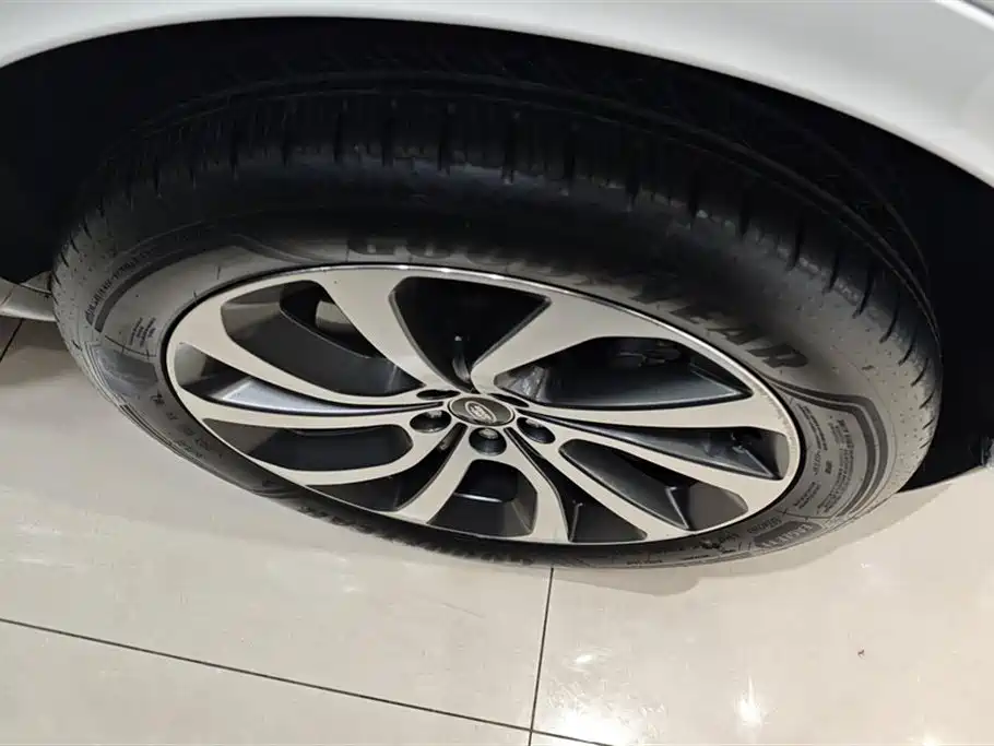 Land Rover Discover sports