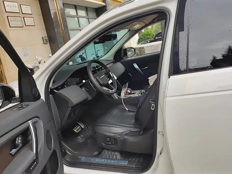 Land Rover Discover sports