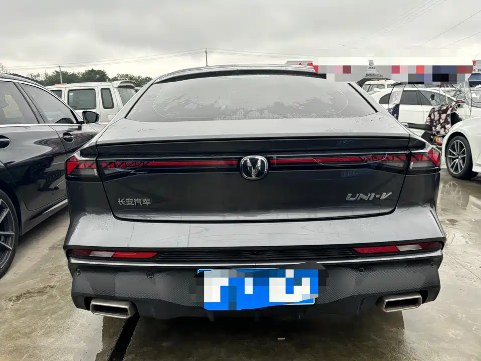 Changan UNI-V