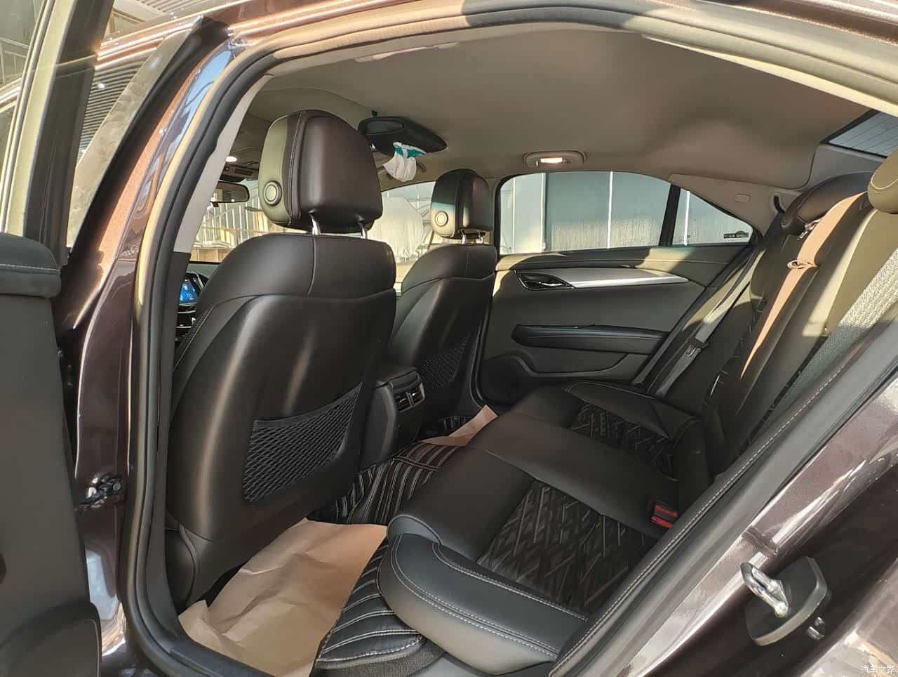 Cadillac ATS-L, 2017 10