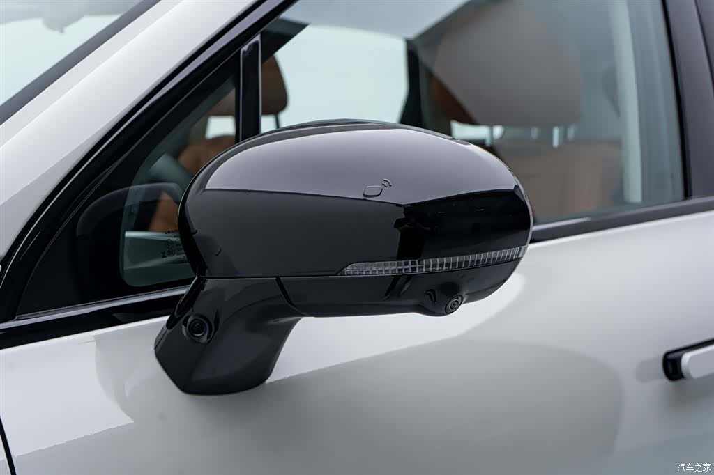 Leapmotor C10, 2025 11