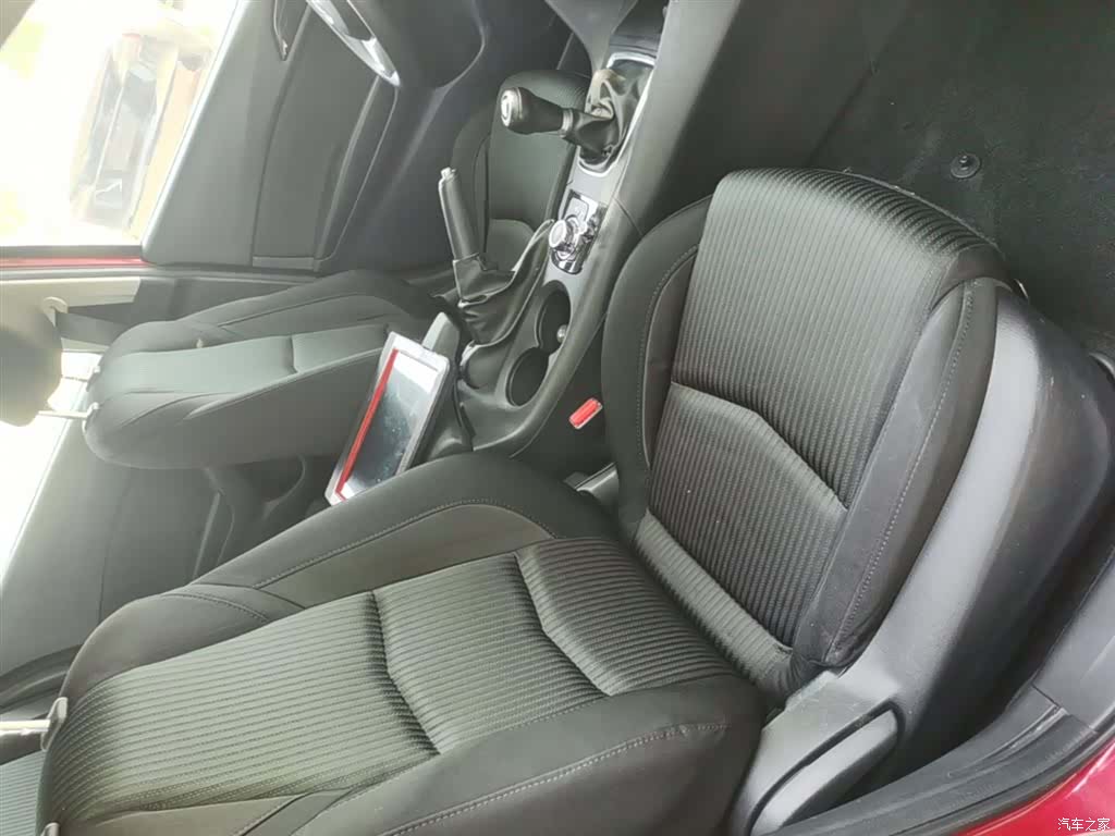 Mazda Mazda3, 2015 25