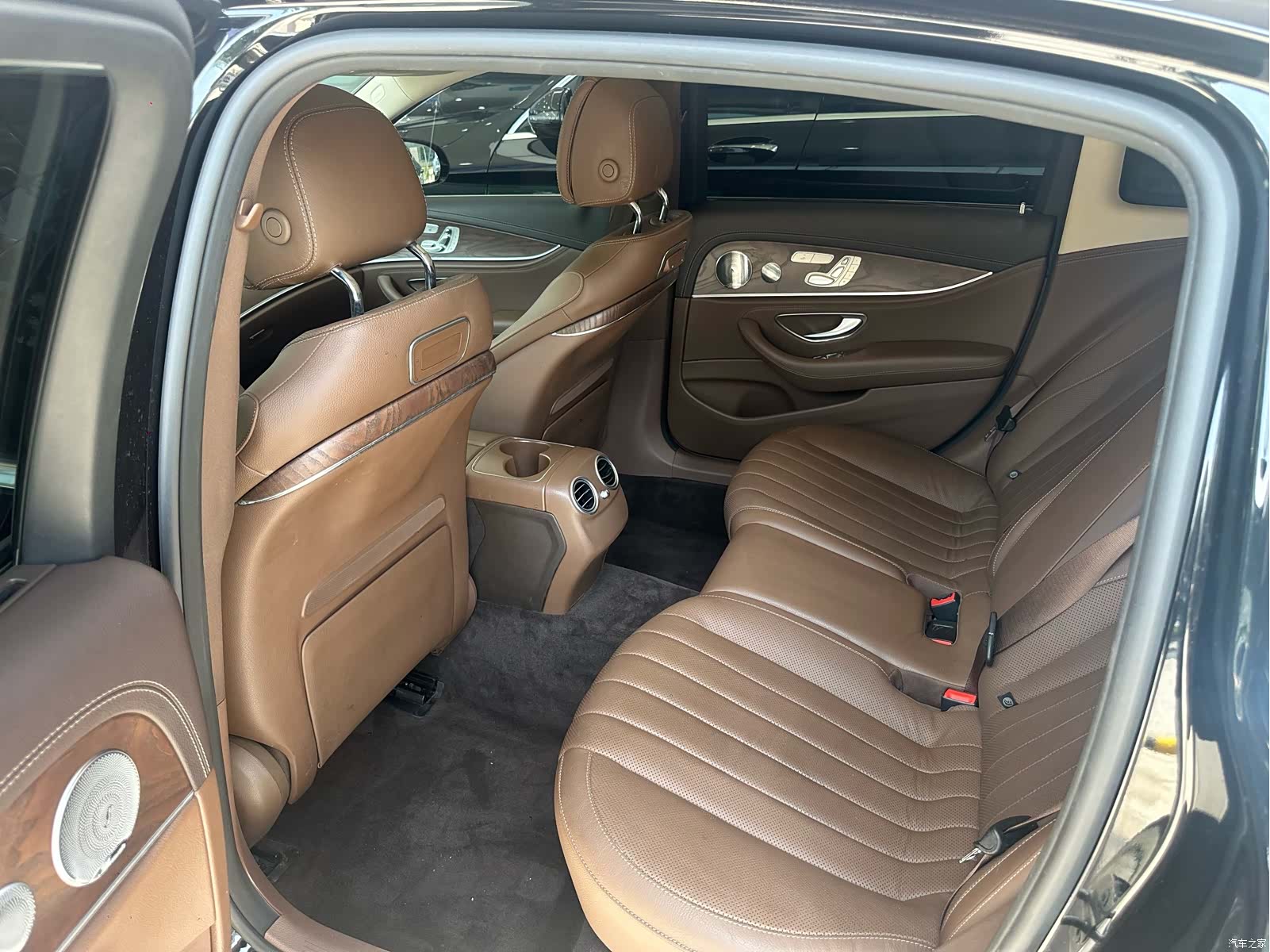 Mercedes-Benz E-Class, 2020 9