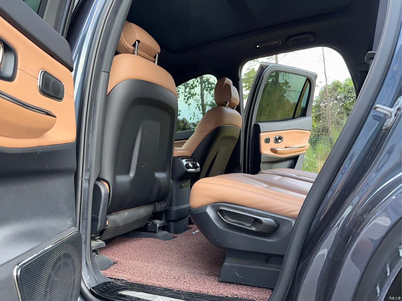 NIO ES8, 2021 9