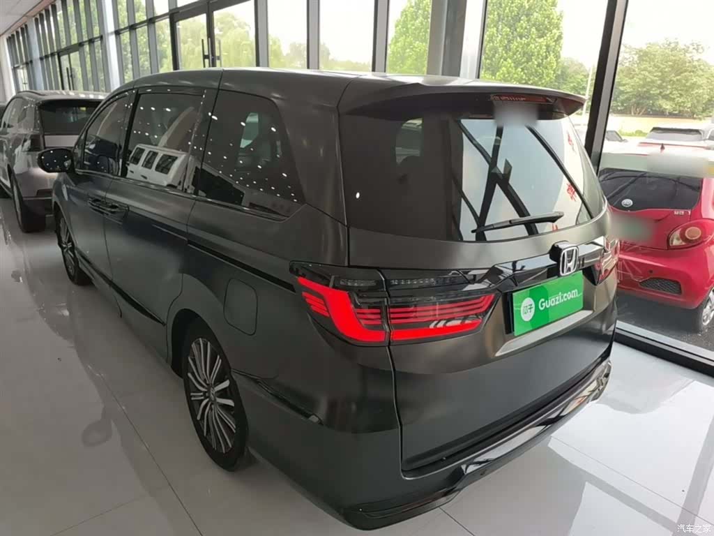 Honda Elysion, 2022 все фото