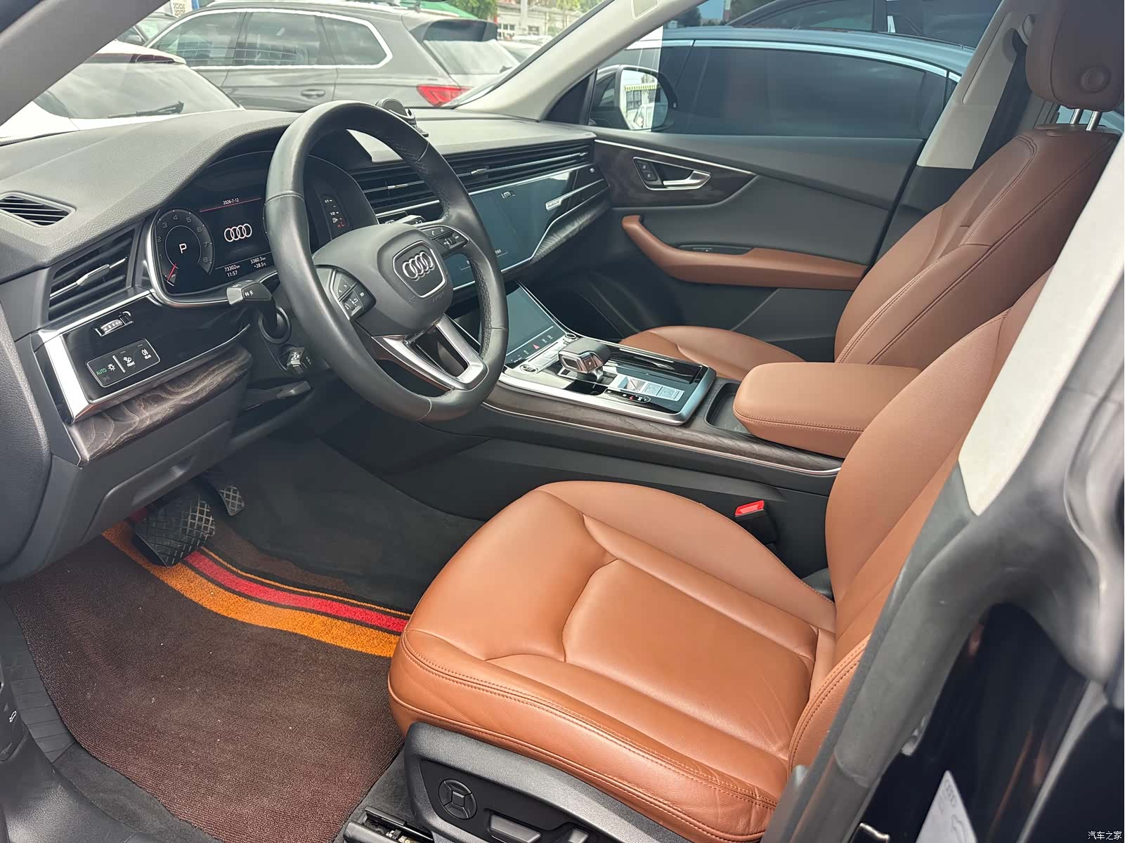 Audi Q8, 2021 7