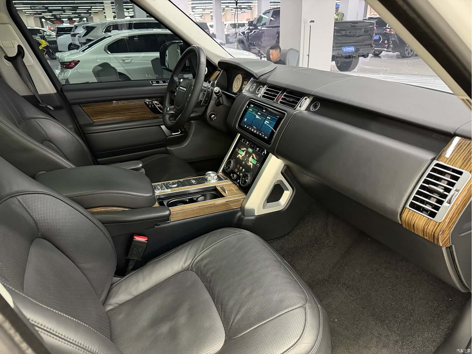 Land Rover Range Rover, 2018 14