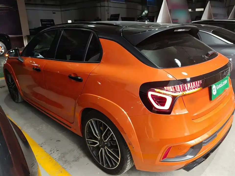 Lynk & Co 02 Hatchback
