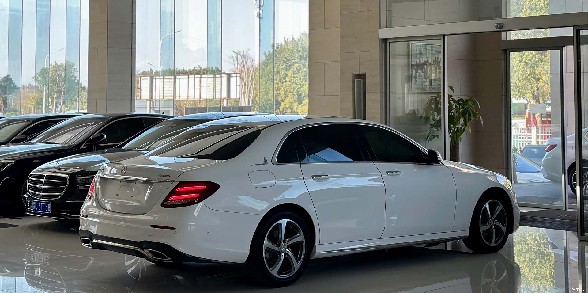Mercedes-Benz E-Class, 2017 10