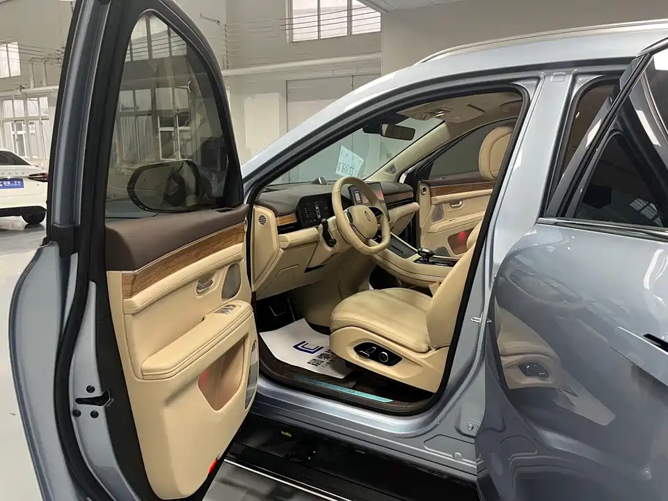 AITO Ask the world M7