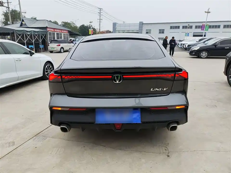 Changan UNI-V