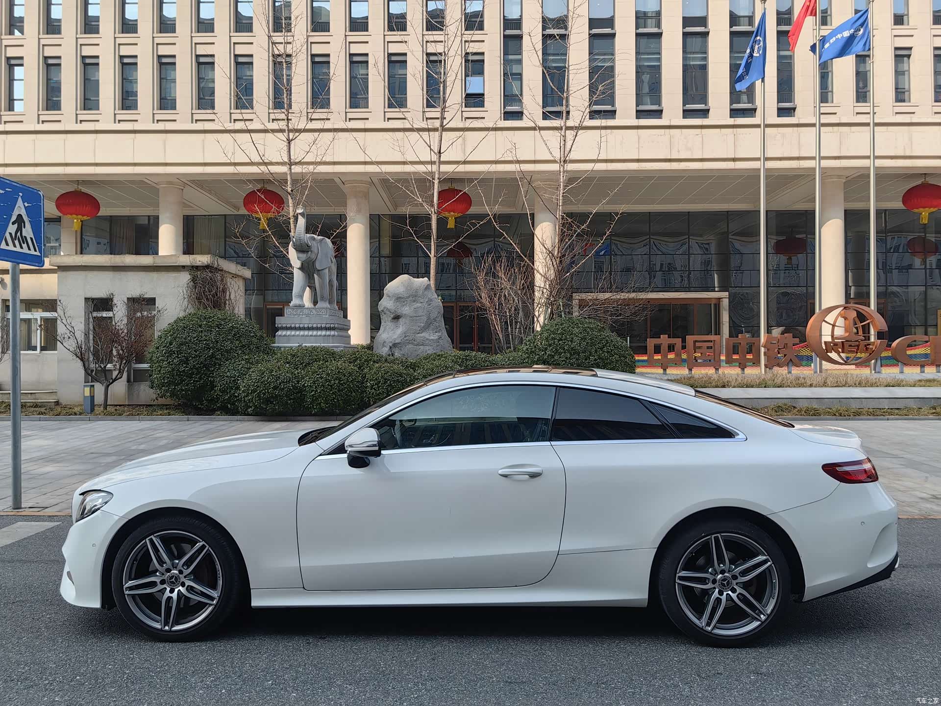 Mercedes-Benz E-Class, 2019 7