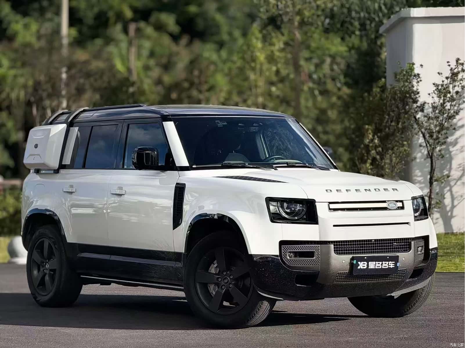 Land Rover Defender, 2023 18