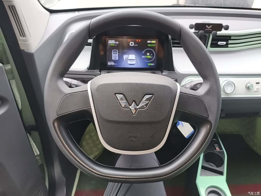 Wuling MINIEV, 2021 11