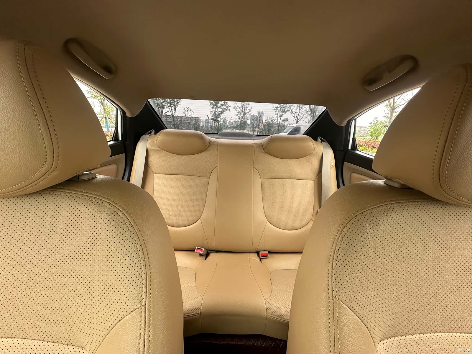Hyundai GLS, 2014 17