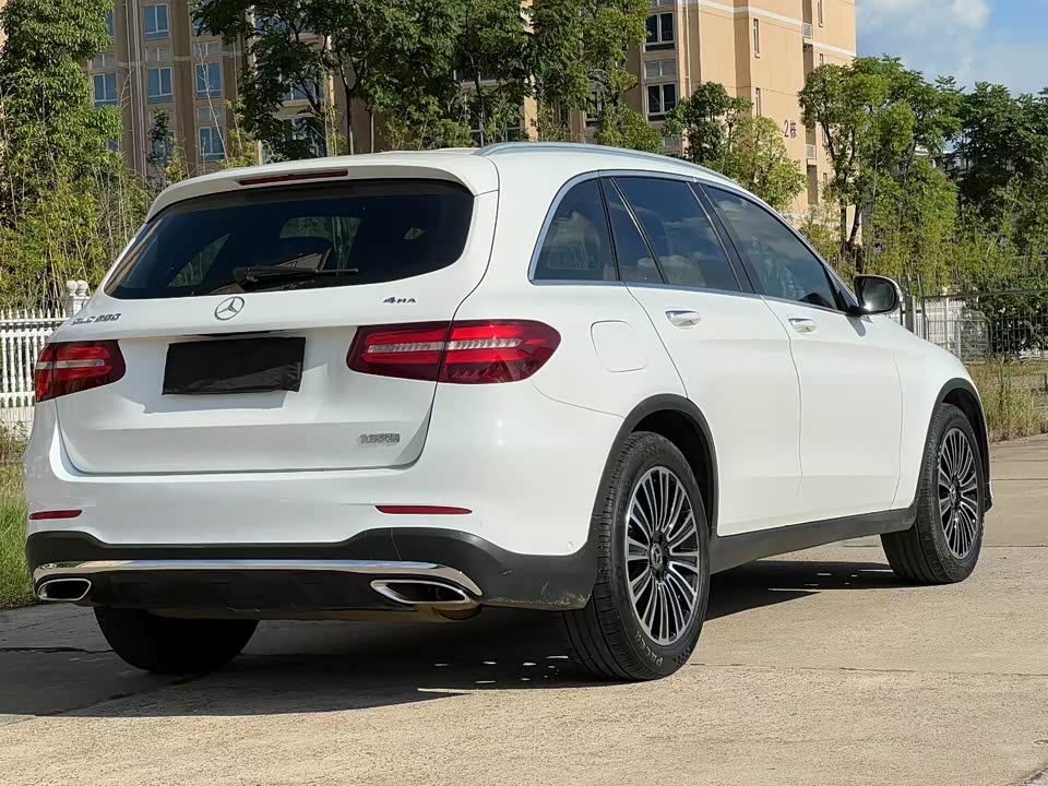 Mercedes-Benz GLC Mercedes-Benz GLC