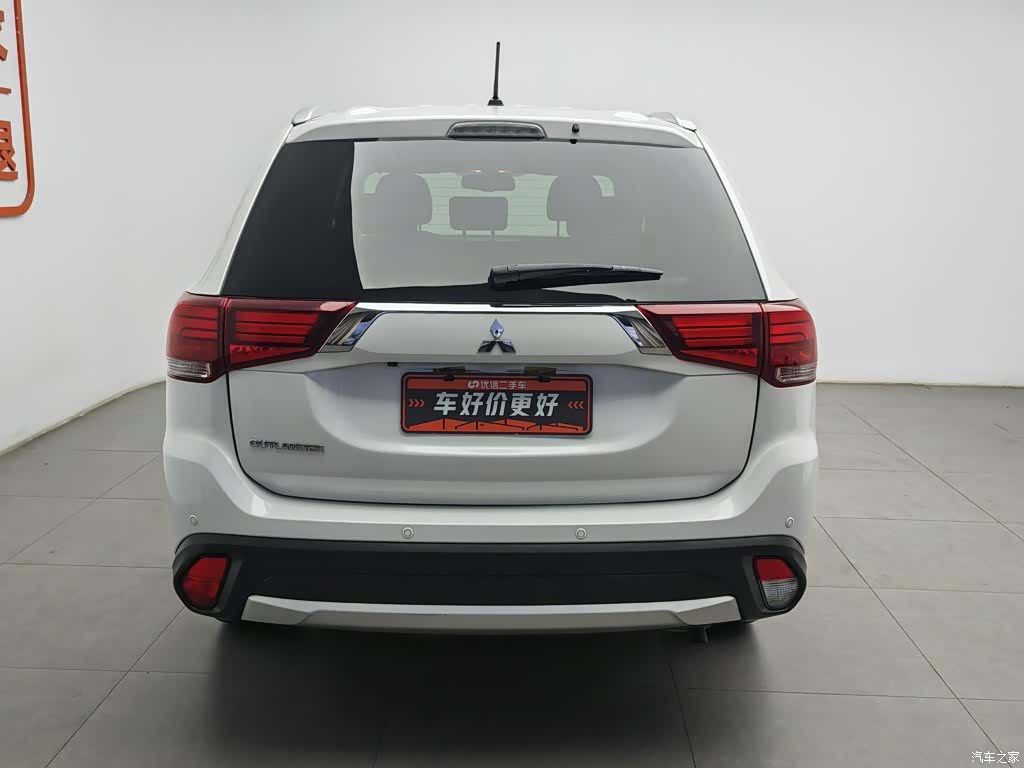 Mitsubishi Outlander, 2016 4