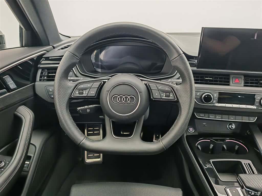 Audi A4L, 2025 11