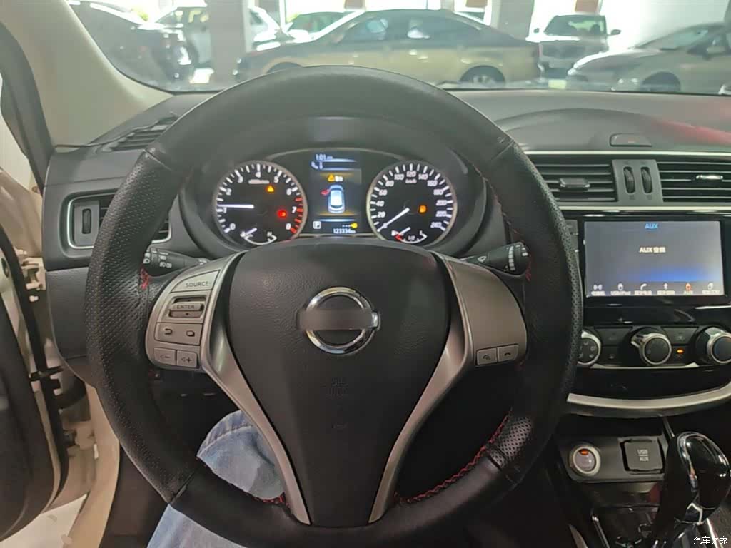 Nissan Tiida, 2017 11