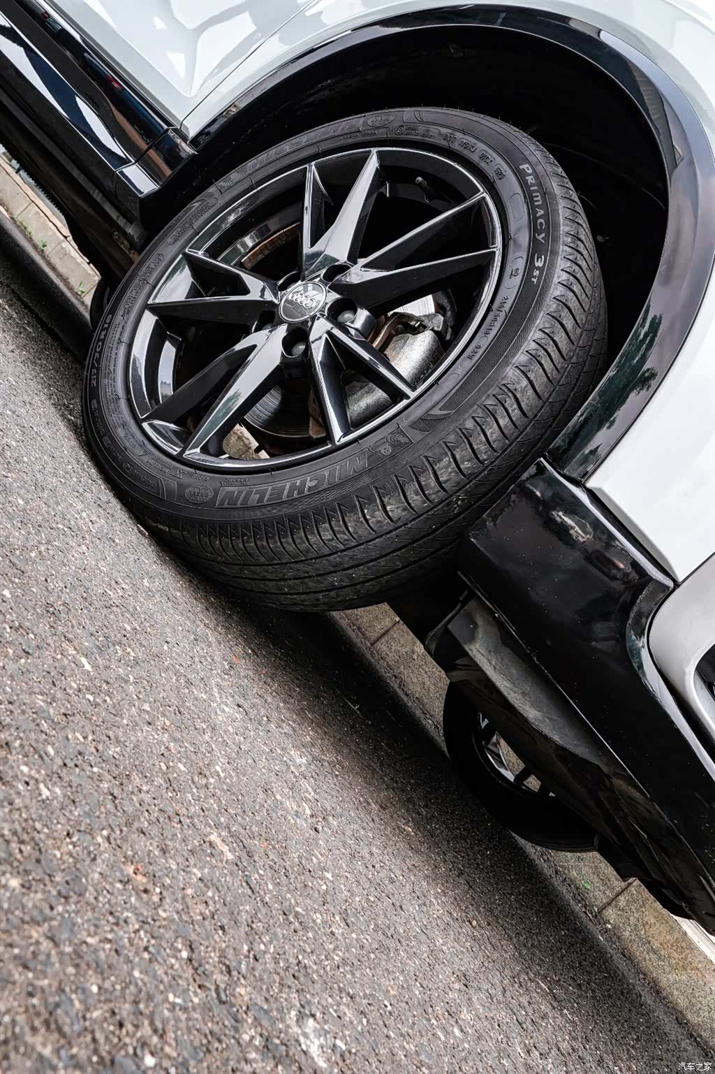 Audi Q2L, 2019 20