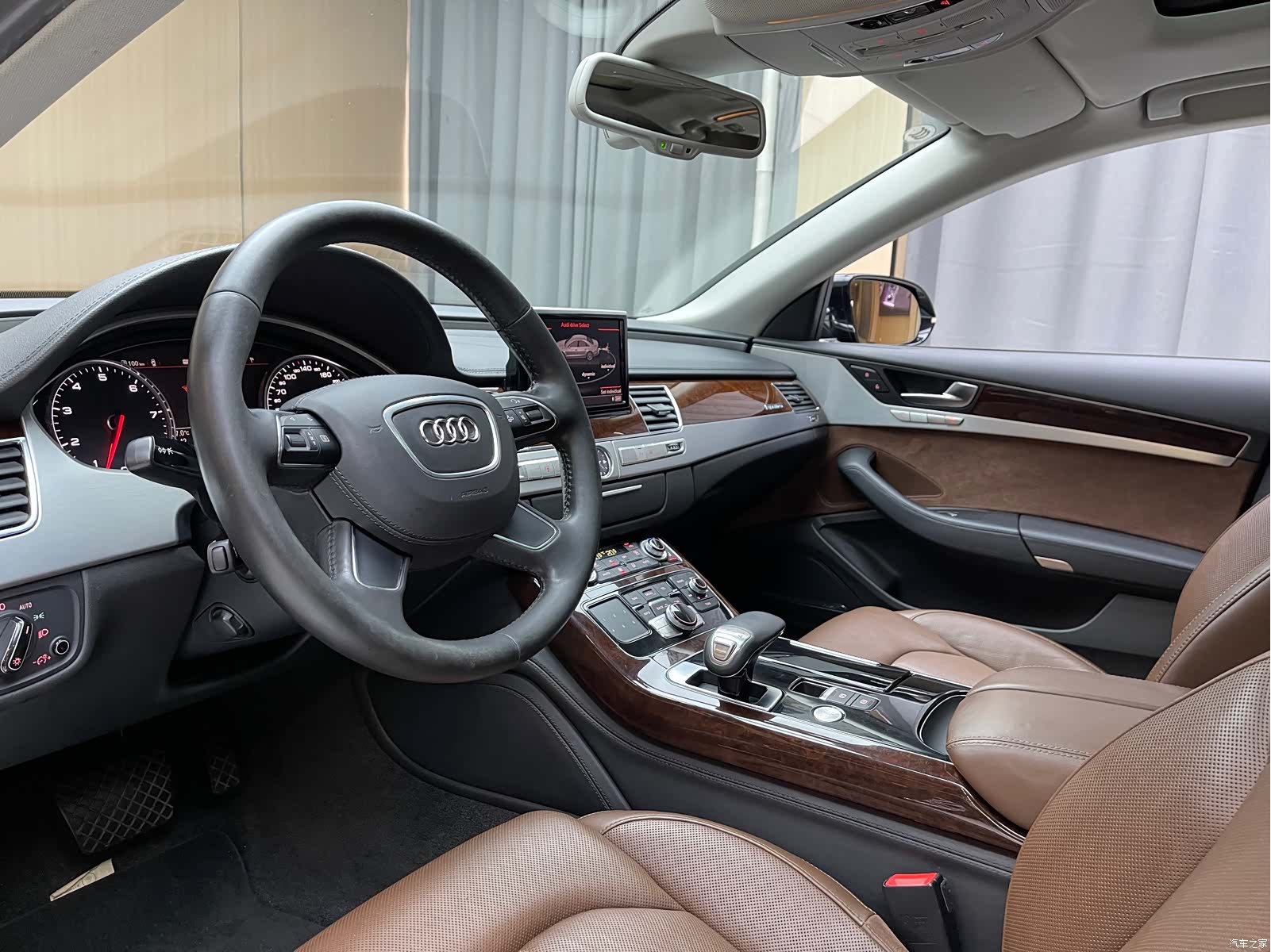 Audi A8L, 2011 4
