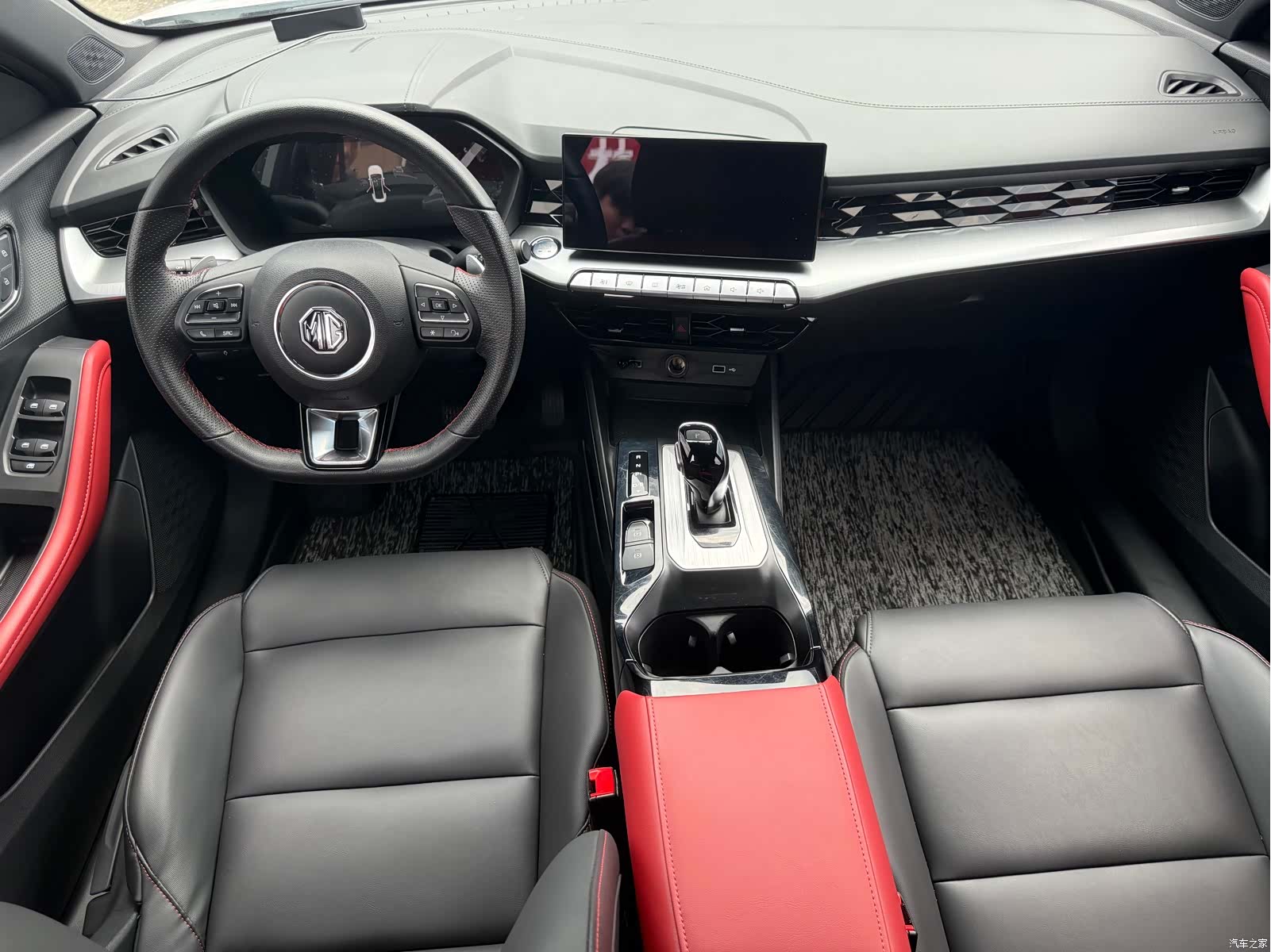 MG MG5, 2022 все фото