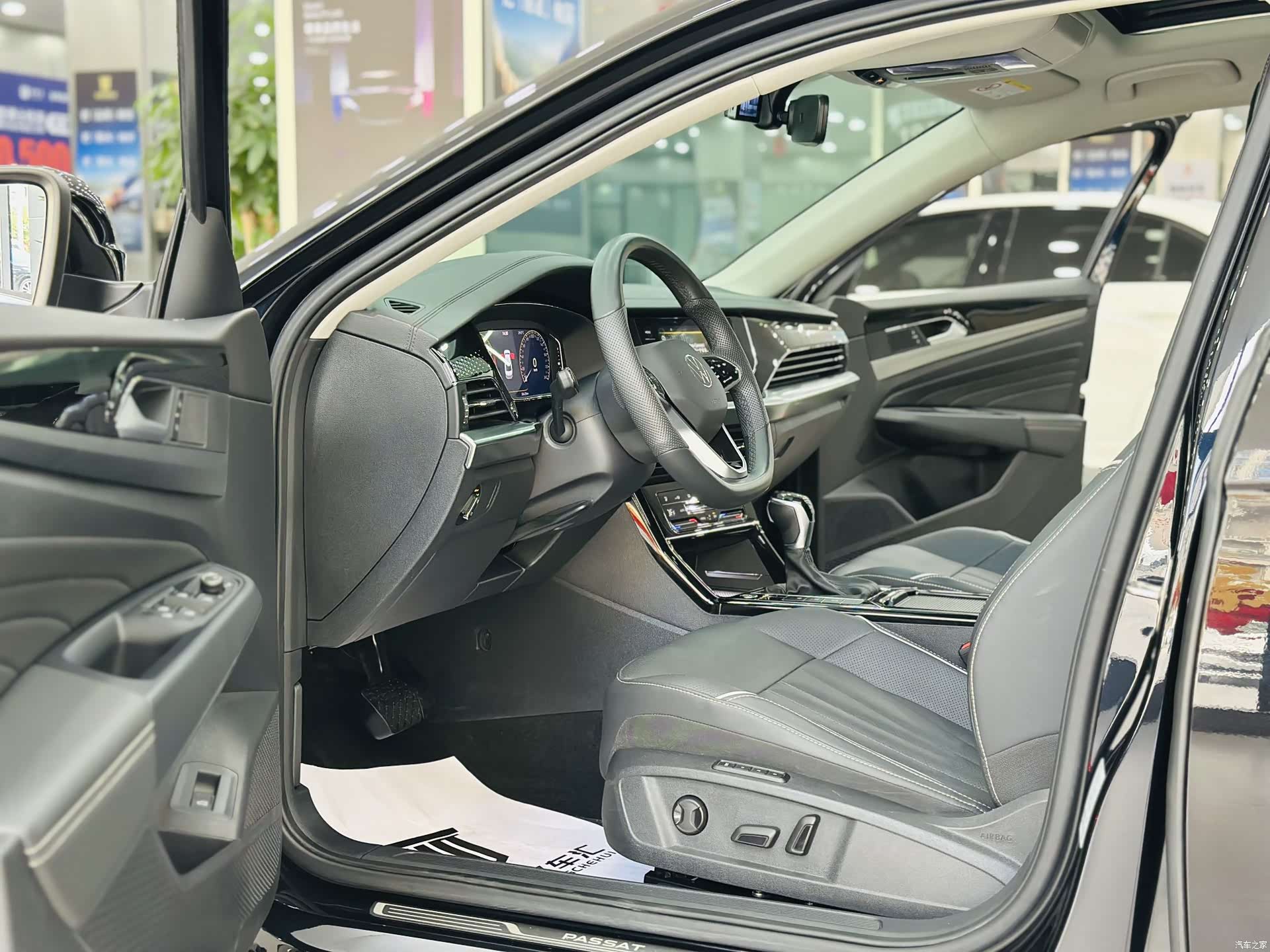 Volkswagen Passat, 2024 4