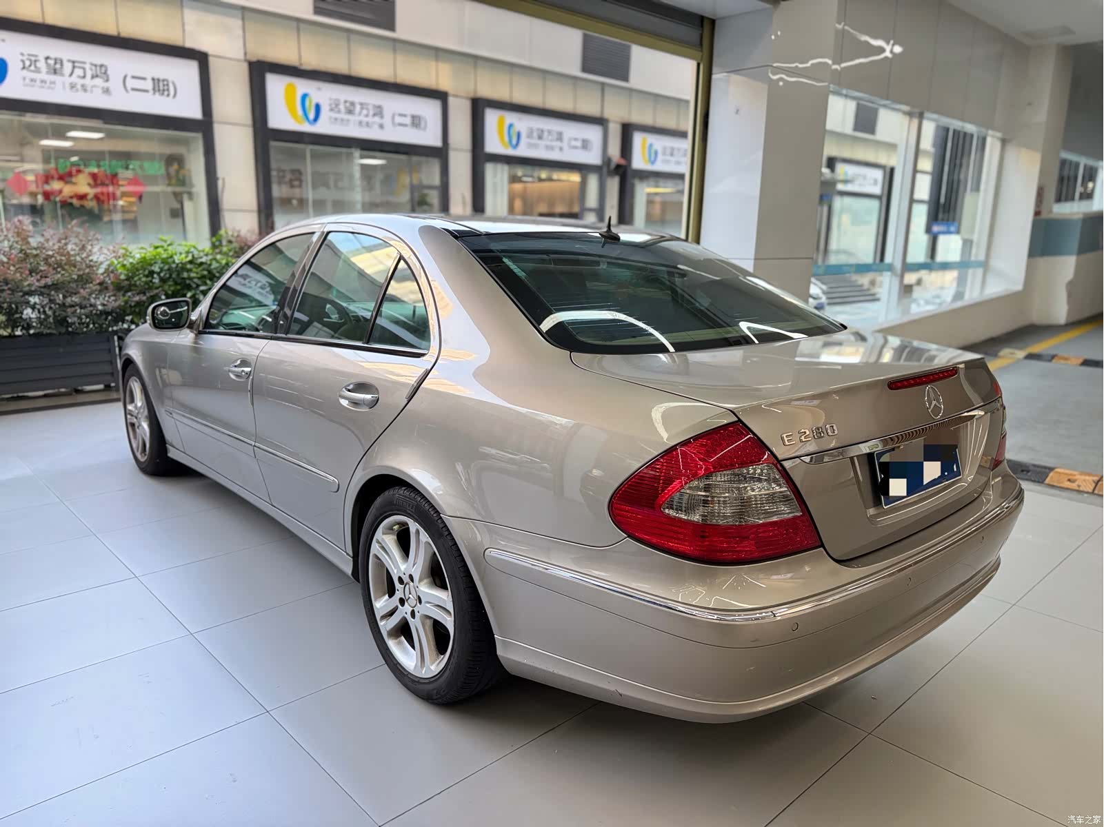 Mercedes-Benz E-Class, 2008 6