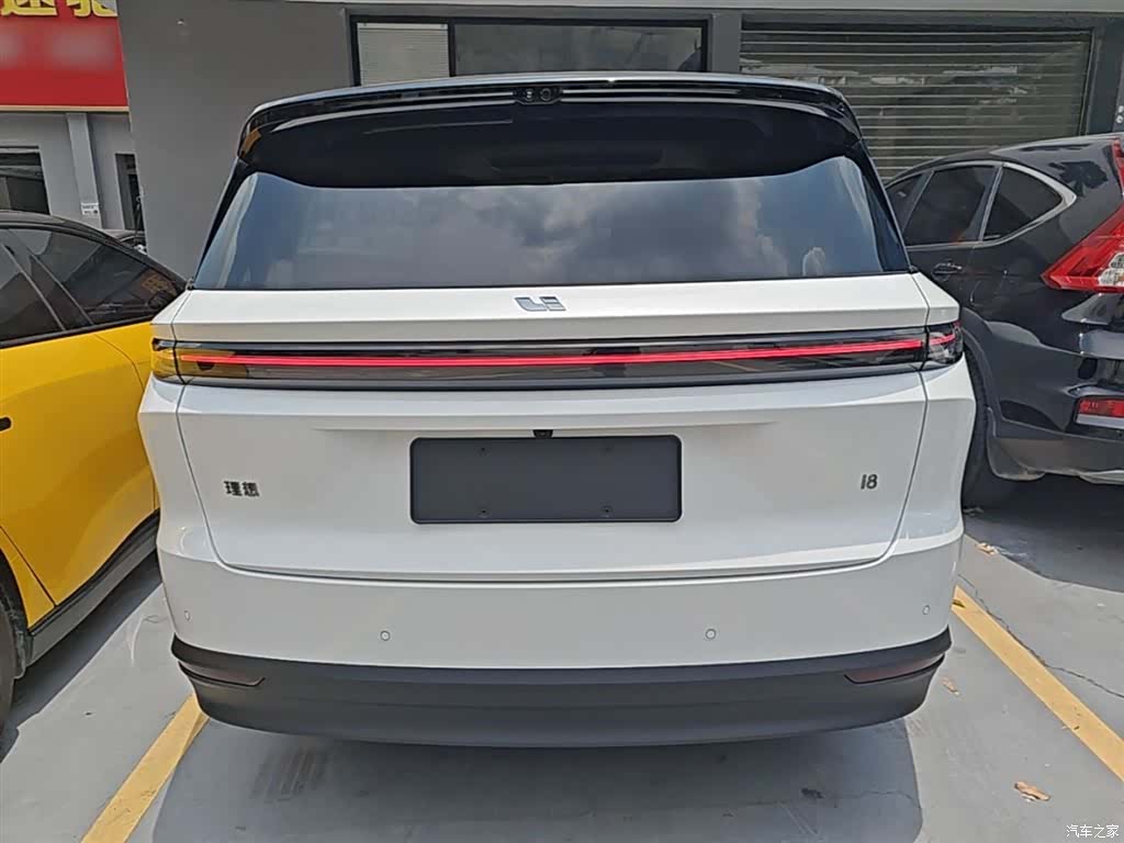 Li Auto i8, 2026 6