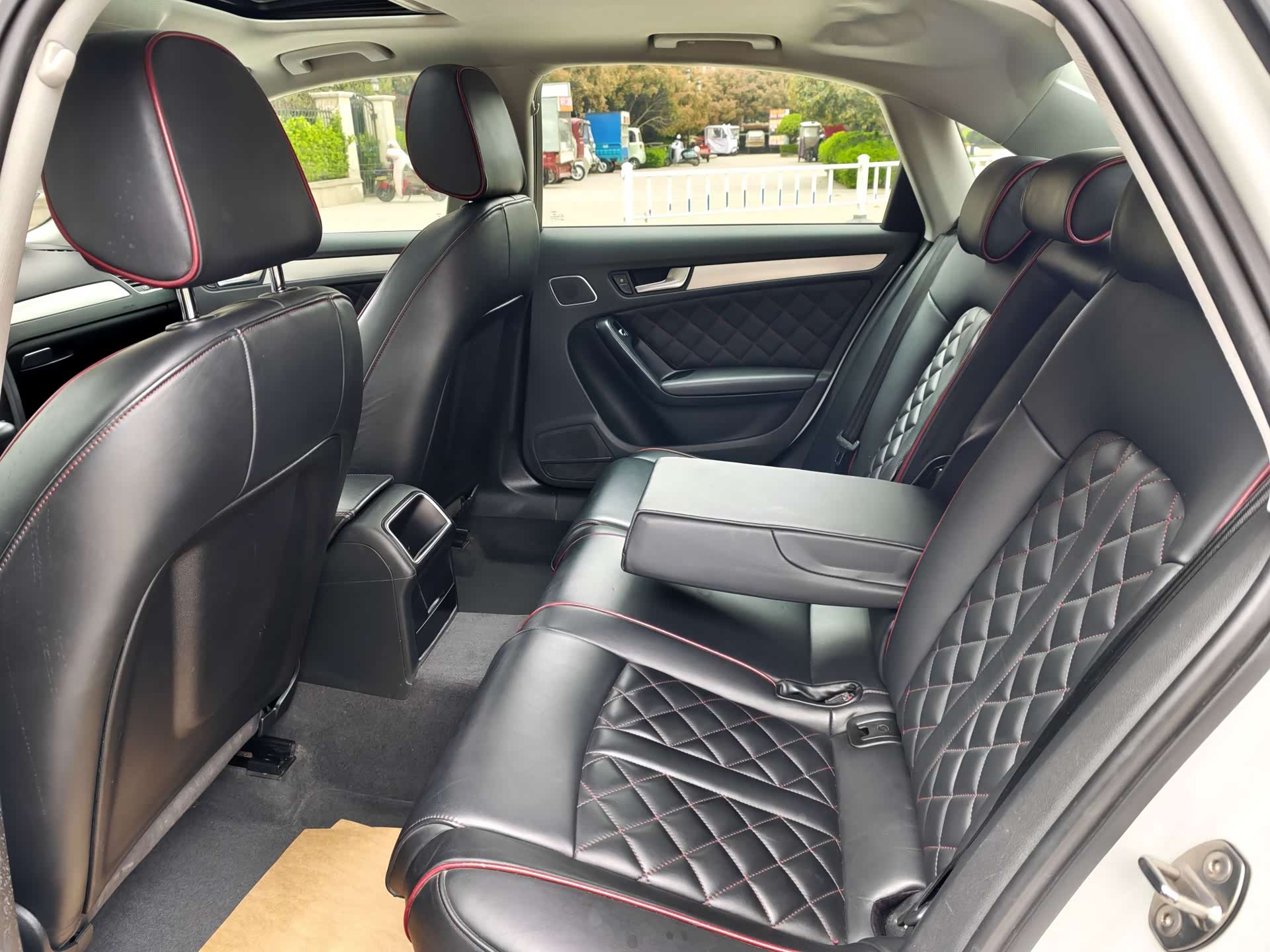 Audi A4L, 2014 все фото