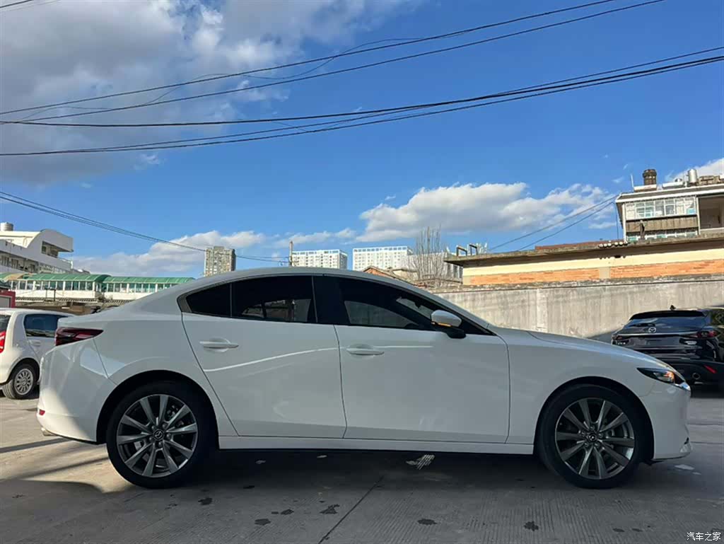 Mazda Mazda3, 2024 7