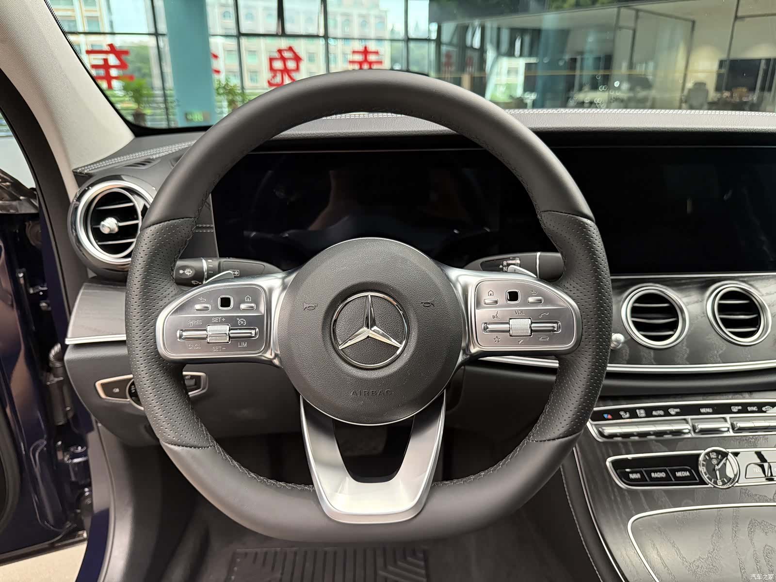 Mercedes-Benz E-Class, 2019 9