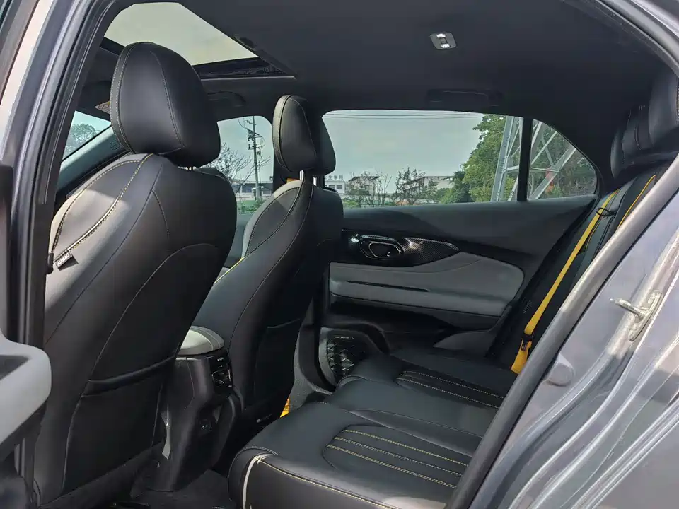 Trumpchi Shadow Leopard