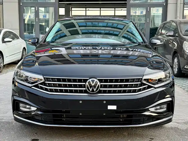 Volkswagen Magotan 2025 — купить из Китая под заказ