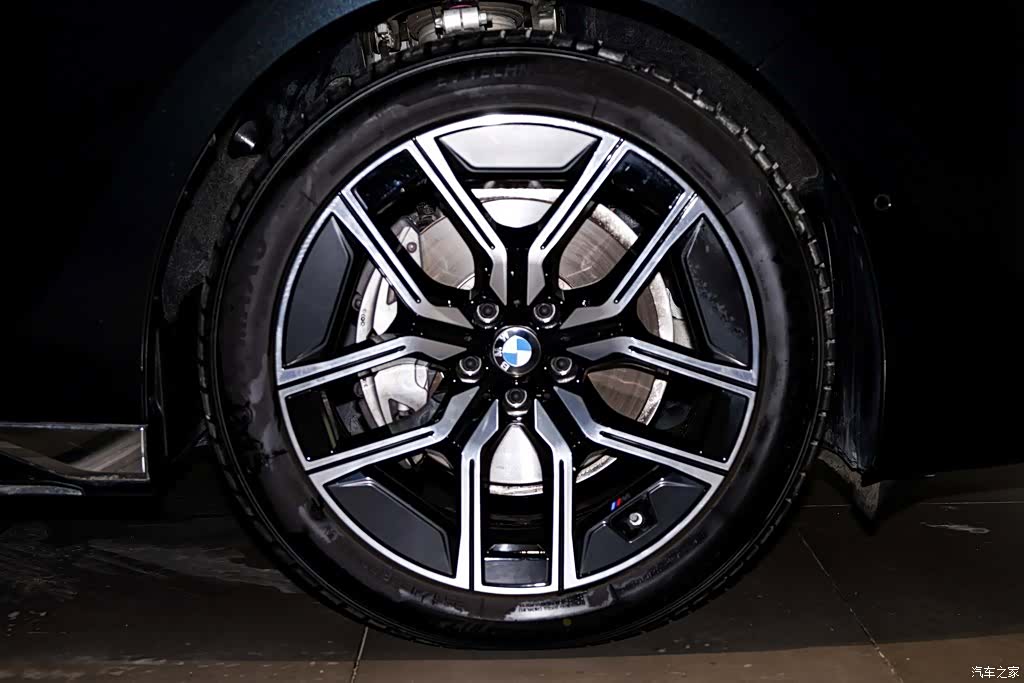 BMW 7 Series, 2025 11