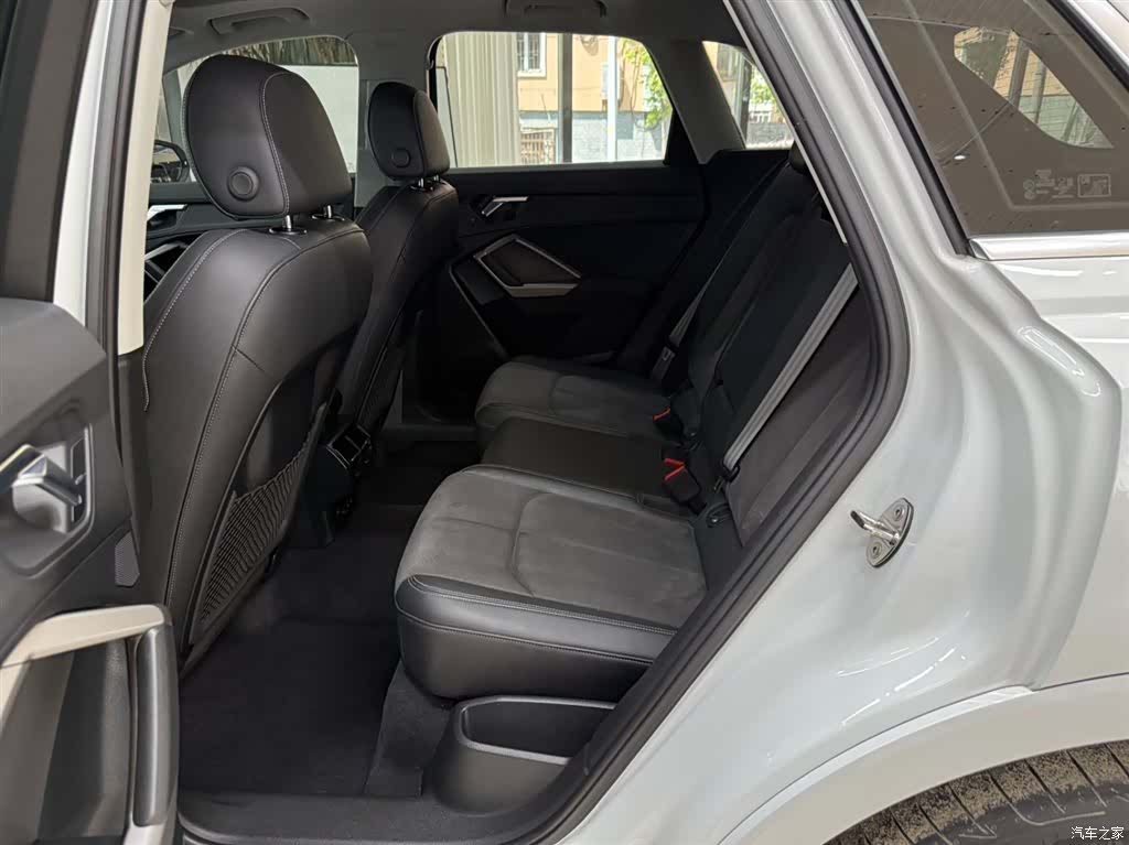 Audi Q3, 2023 18